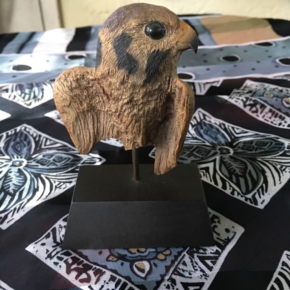 Rick Cain Kestrel Sculpture - Picture 2 of 6